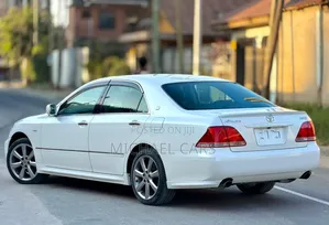 Toyota Crown Athlete 2005 Nyeupe