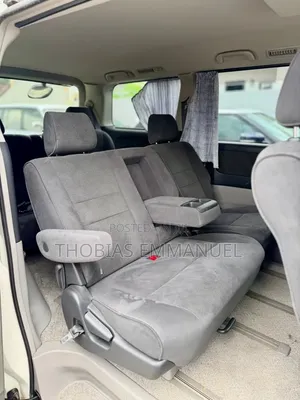 Toyota Alphard 2005 Nyeupe