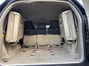 Toyota Land Cruiser Prado 2005 Nyeusi