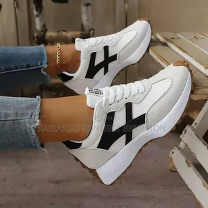 Viatu vya Mpira vya Stay Real vya Rangi ya Beige na Navy