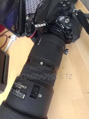 Nikon D810 DSLR Camera with 80-200mm Lens