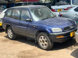 Toyota RAV4 Base FWD 1999 Bluu