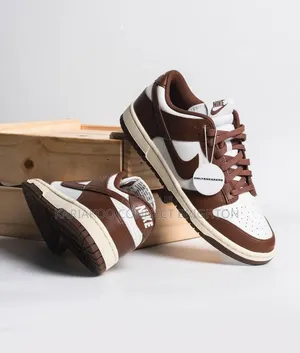Nike Dunk Low Sneakers Nyeupe & Grey