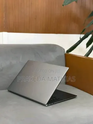 Laptop Dell Precision 5550: Core i7, 16GB RAM, 512GB SSD