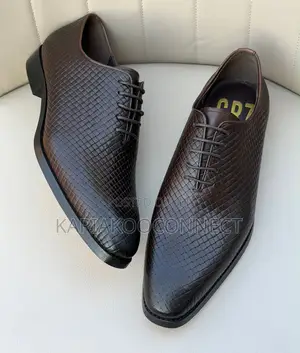 CR7 Woven Texture Oxfords