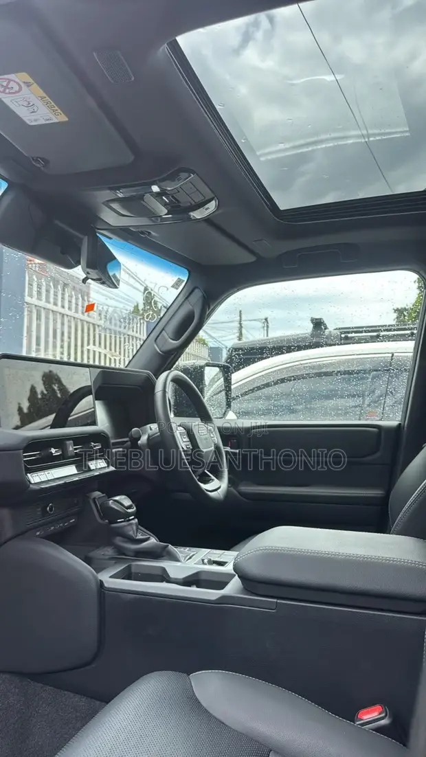 Toyota Land Cruiser Prado 2025 VX - 1