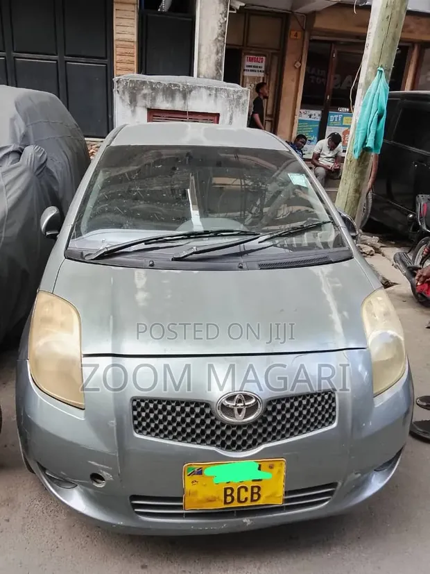 Toyota Vitz 2007 Gray - 1