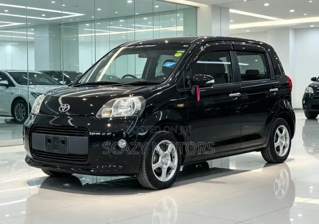 Toyota Porte 2013 Black - 1