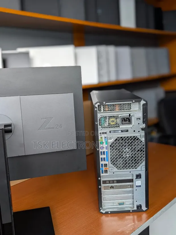 HP Z4 G4 Workstation 16GB Xeon SSD 256GB - 1