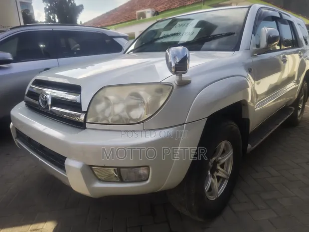 Toyota Hilux Surf 2003 White - 1
