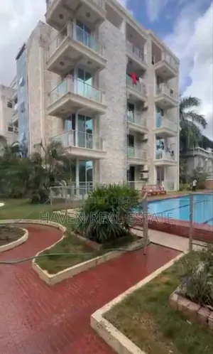 Ghorofa ya Vyumba 4 Iliyopambwa kwa Uuzaji Oyster Bay