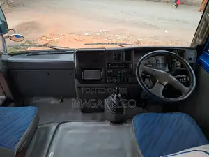 Nissan Civilian 2003 Bluu