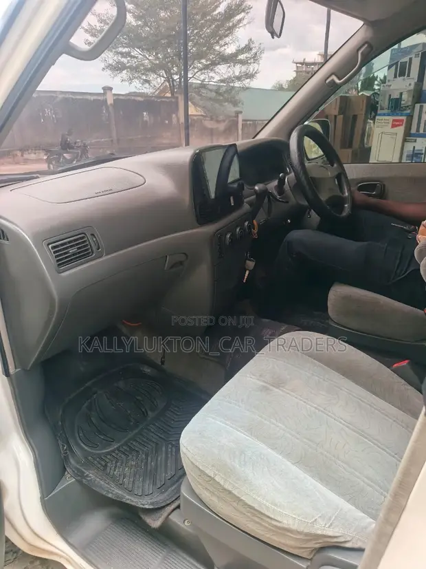 Toyota TownAce Noah 1998 - Iliyoagizwa Nje - 1