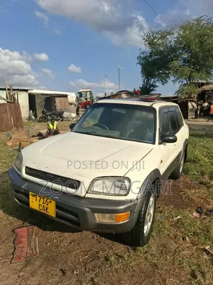 Toyota RAV4 Cabriolet 1998 Nyeupe