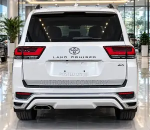 Toyota Land Cruiser LC300 2024 - White
