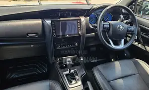 Toyota Fortuner 2.8 D AWD 2020 Nyeupe