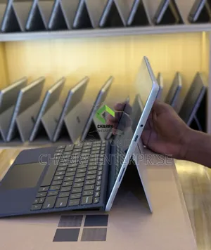 Microsoft Surface Go 10" 128GB SSD, 8GB RAM