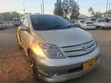 Toyota IST 2004 Gold - 2
