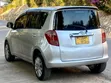 Toyota Ractis 2006 Nyeupe - 2