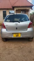 Toyota Vitz 2004 Silver - 1