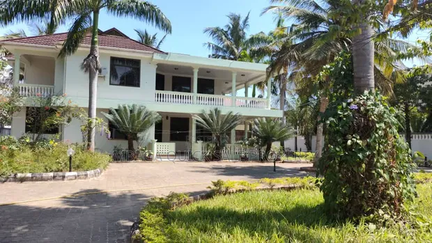 6 Bedroom House for Rent, Mbezi Beach - 1