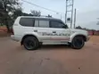 Toyota Land Cruiser Prado 1999 White - 4