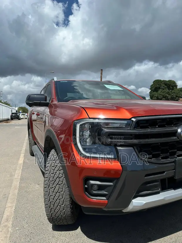 Ford Ranger Wildtrak 2023 Red - 1