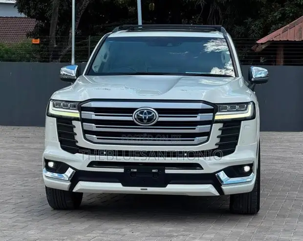 Toyota Land Cruiser ZX 2024 3.3L Diesel - 1