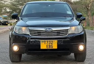 Subaru Forester 2010 Nyeusi
