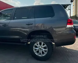 Toyota Land Cruiser 4.5 V8 VXR 2019 Kijivu