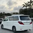 Toyota Alphard 2010 - Nyeupe - 4