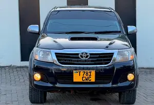 Toyota Hilux Vigo 2013