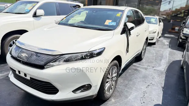 Toyota Harrier 2017 White - 1
