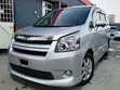 Toyota Noah 2007 Nyeupe - 1