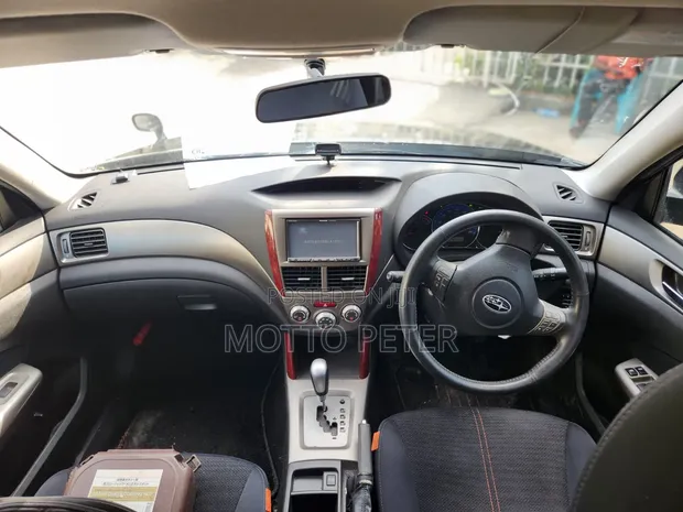 Toyota Kluger 2003 Nyeupe - 1