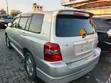 Toyota Kluger 2003 Nyeupe - 5