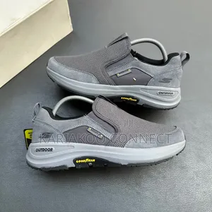 Skechers Shoes - Brand New