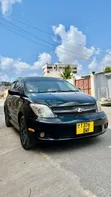 Toyota IST 2006 Nyeusi - 2