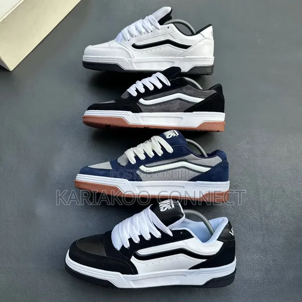 Vans Mpya za Nguo za Mkusanyiko - 1