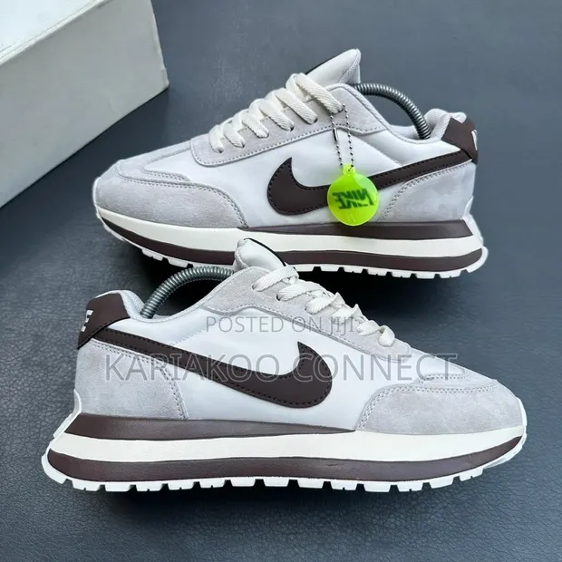 Nike Sneakers - Mpya Kabisa - 1