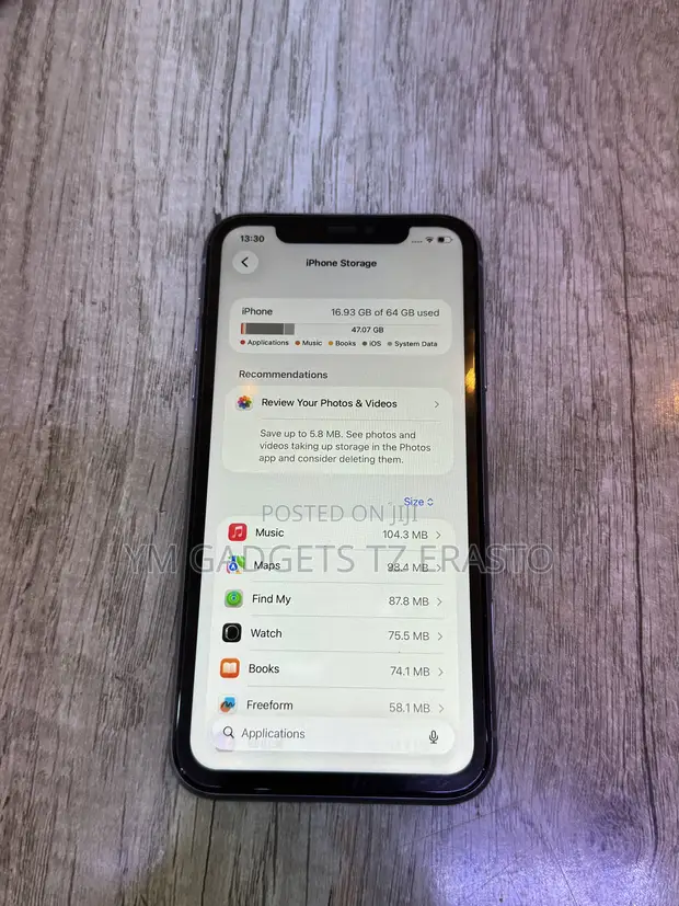 Apple iPhone 11 64GB Purple - 1