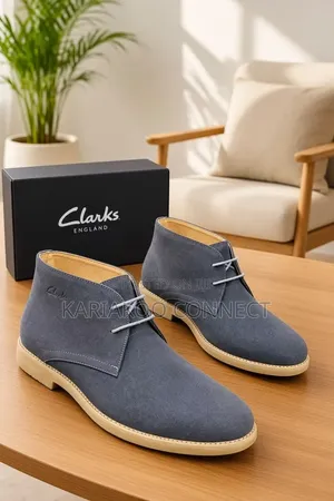 Clarks Og Gray Suede Chukka Boots