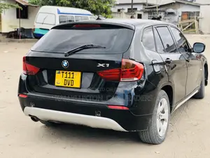 BMW X1 2011 Nyeusi