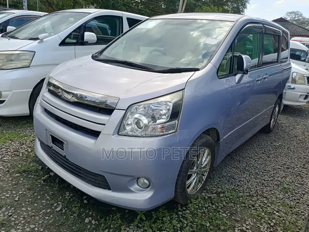 Toyota Noah 2007 Blue - 1