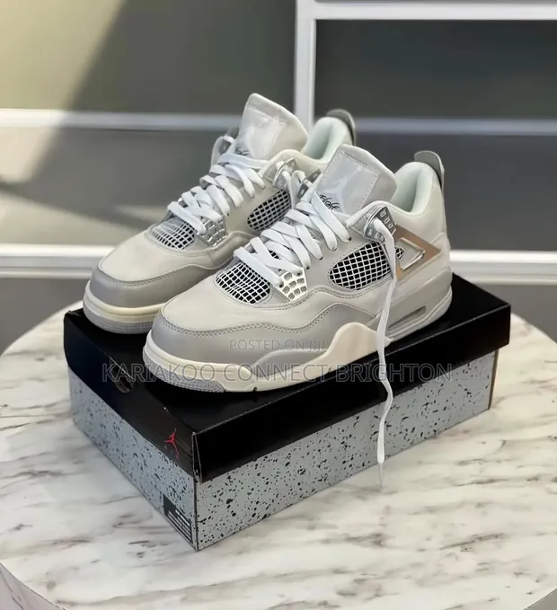 Viatu vya Air Jordan 4 vya Grey & White - 1