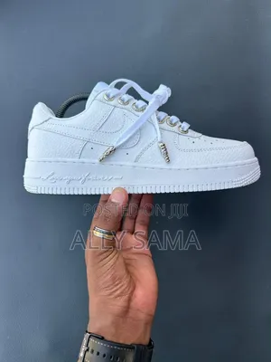 Viatu vya Nike Air Force 1 Nyeupe vya Ngozi kwa Wanaume