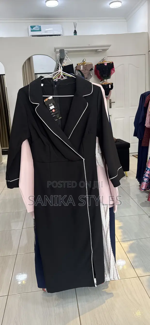Fashionable and Elegant Women's Dresses - 1