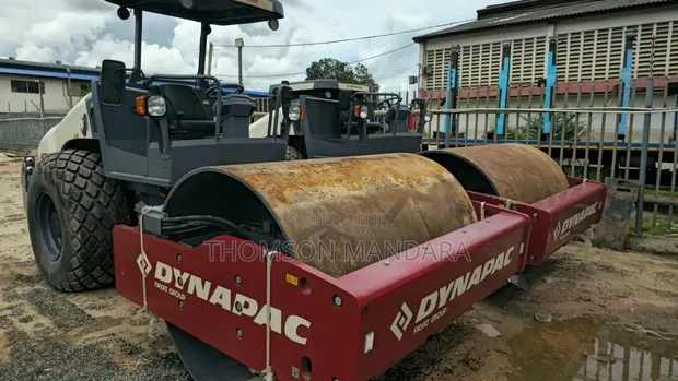 Road Roller kwa Ajili ya Kukodi - 1