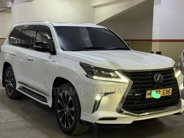 Lexus LX 570 Kuro Edition 2021 - 1
