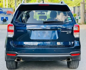 Subaru Forester 2.0XT Touring AWD 2016 Nyeusi